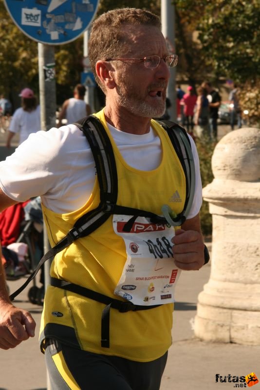 Spar Budapest Maraton futás 2009 Provost Jean-Paul, Bourg Saint Maurice Spar Budapest Maraton futás Hősök tere, Provost Jean-Paul, Bourg Saint Maurice