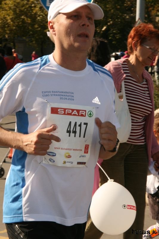 Spar Budapest Maraton 2009 Hagelberg Sami, Helsinki Spar Budapest Maraton Running Spar Budapest Marathon Heroes' Square, Hagelberg Sami, Helsinki