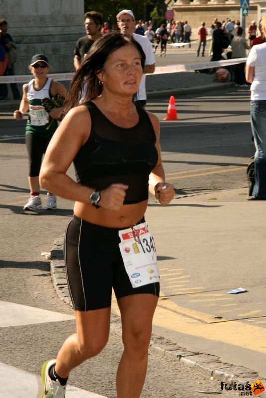 Spar Budapest Maraton 2009 Berzy Judith Spar Budapest Maraton Running Spar Budapest Marathon Heroes' Square, Berzy Judith