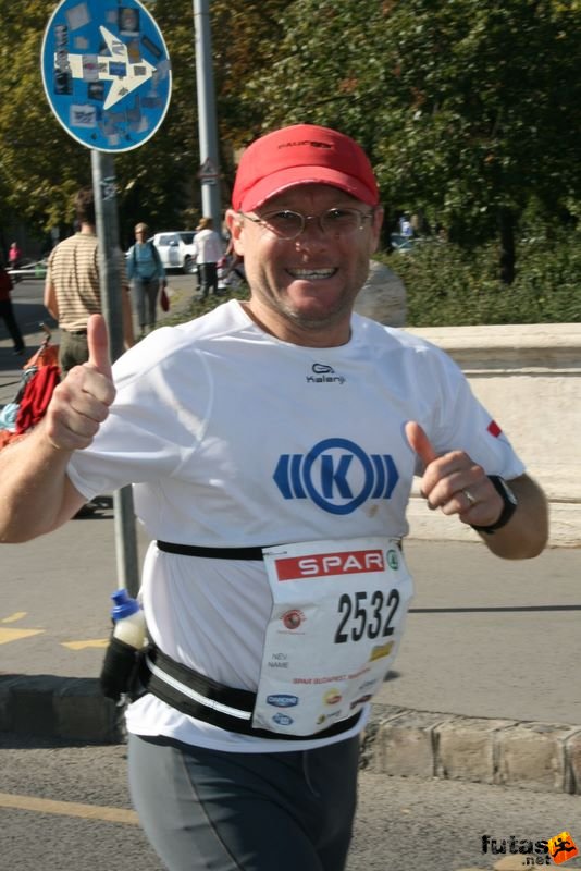 Spar Budapest Maraton futás 2009 Oláh Csaba, Knorr-Bremse Budapest Spar Budapest Maraton futás Hősök tere, Oláh Csaba, Knorr-Bremse Budapest