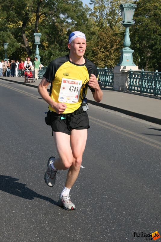 Spar Budapest Maraton futás 2009 Hintsala Lauri, Finland, Espoo Spar Budapest Maraton futás Hősök tere, Hintsala Lauri, Finland, Espoo