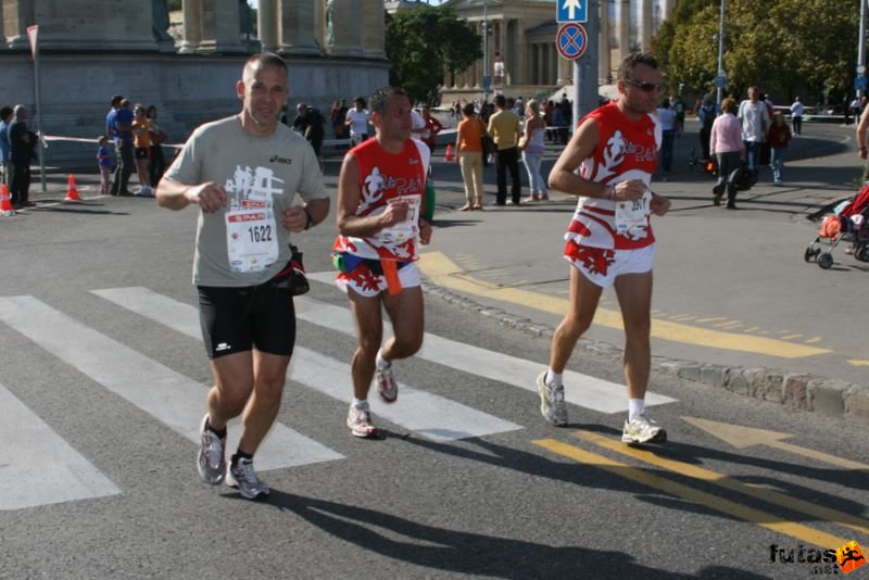Spar Budapest Maraton futás 2009 Vereckei Béla Budapest Spar Budapest Maraton futás Hősök tere, Vereckei Béla Budapest