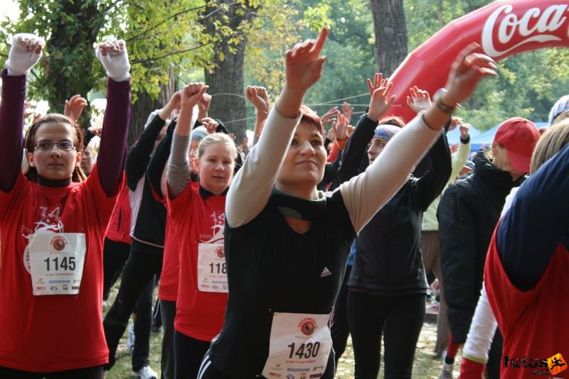 Coca-Cola Női Futás Testébresztő Női Futógála  2009, futás előtti bemelegítés