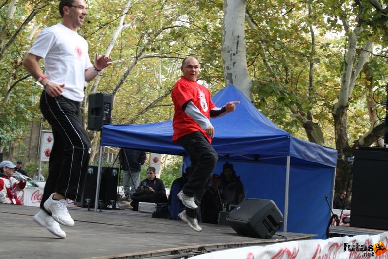 Coca-Cola Női Futás coca_cola_futogala_105.jpg Coca-Cola Női Futás Testébresztő Női Futógála 2009, coca_cola_futogala_105.jpg