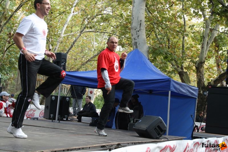 Coca-Cola Női Futás coca_cola_futogala_106.jpg Coca-Cola Női Futás Testébresztő Női Futógála 2009, coca_cola_futogala_106.jpg