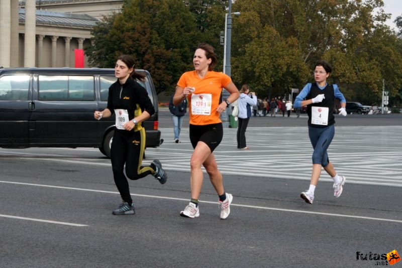 Coca-Cola Női Futás, Budapest Női Futógála, Hősök tere, coca_cola_futogala_301.jpg