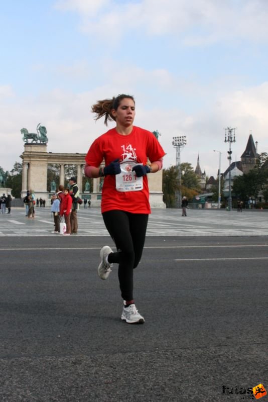 Coca-Cola Női Futás coca_cola_futogala_321.jpg Coca-Cola Női Futás, Budapest Női Futógála, Hősök tere, coca_cola_futogala_321.jpg