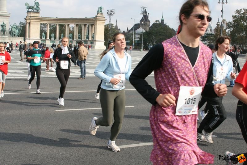 Coca-Cola Női Futás coca_cola_futogala_405.jpg Coca-Cola Női Futás, Budapest Női Futógála, Hősök tere, coca_cola_futogala_405.jpg