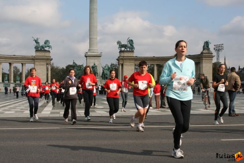 Coca-Cola Női Futás, Budapest Női Futógála, Hősök tere, coca_cola_futogala_472.jpg