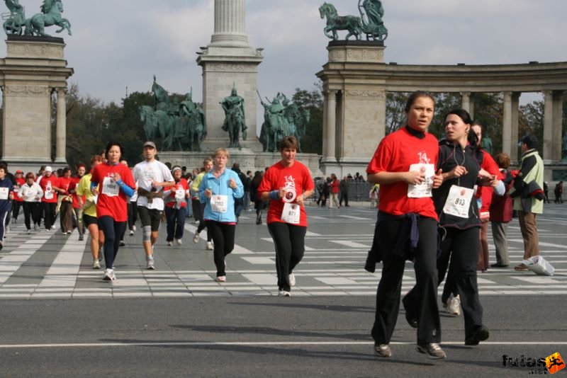 Coca-Cola Női Futás, Budapest Női Futógála, Hősök tere, coca_cola_futogala_474.jpg