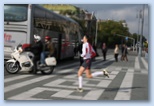 Coca-Cola Női Futás, Budapest Női Futógála, Hősök tere buszeltakarítás Anikó előtt