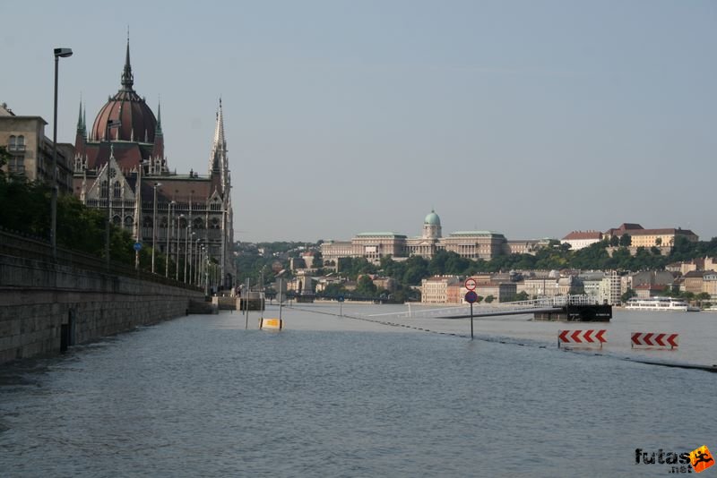Duna áradása Budapesten img_4604.jpg magas vízállás Duna áradása Budapesten, img_4604.jpg, magas vízállás