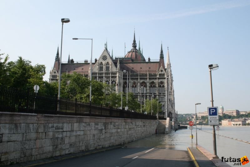 Duna áradása Budapesten img_4621.jpg Duna az alsó rakparton, Stop Duna áradása Budapesten, img_4621.jpg, Duna az alsó rakparton, Stop