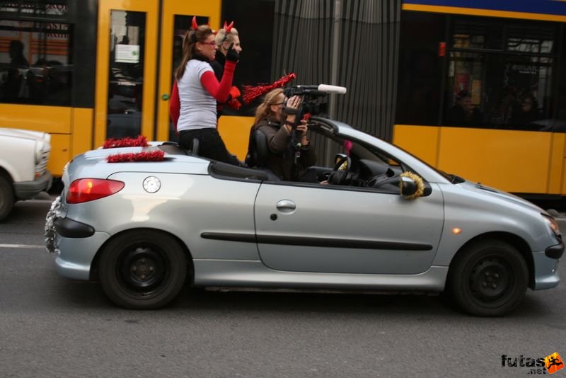 Fürdőruhás Mikulás Kocogás mikulas_kocogas_budapest_620.jpg Fürdőruhás Mikulás Kocogás, mikulas_kocogas_budapest_620.jpg