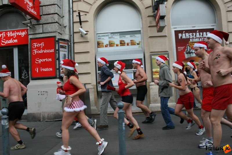 Fürdőruhás Mikulás Kocogás, budapesti kocogás