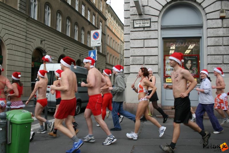 Fürdőruhás Mikulás Kocogás, mikulas_kocogas_budapest_636.jpg