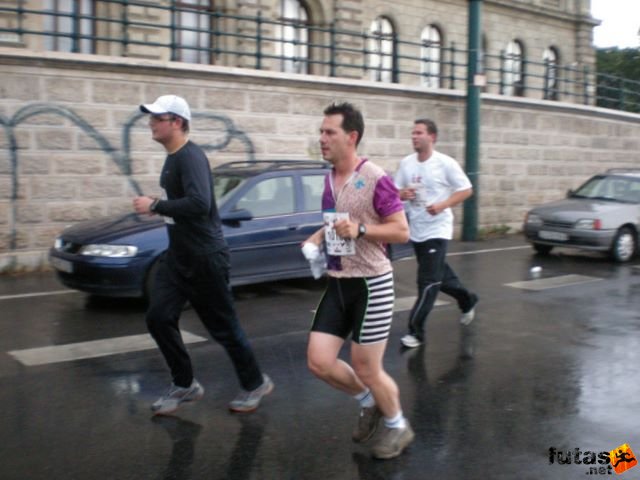 Generali futógála, 10 kilométeres Duna-parti futás Budapest generali_duna_parti_futogala_1834.jpg generali_duna_parti_futogala_1834.jpg
