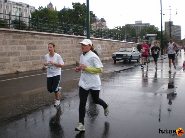 Generali futógála, 10 kilométeres Duna-parti futás Budapest generali_duna_parti_futogala_1842.jpg generali_duna_parti_futogala_1842.jpg