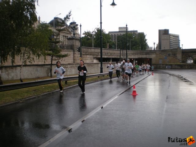 Generali futógála, 10 kilométeres Duna-parti futás Budapest generali_duna_parti_futogala_1868.jpg generali_duna_parti_futogala_1868.jpg
