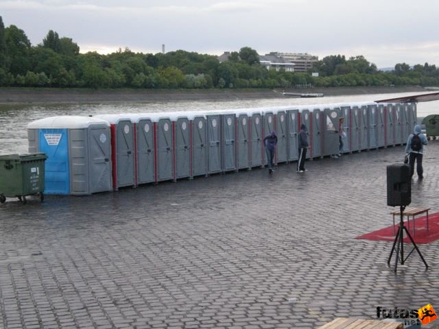 Generali futógála, 10 kilométeres Duna-parti futás Budapest generali_duna_parti_futogala_1985.jpg generali_duna_parti_futogala_1985.jpg