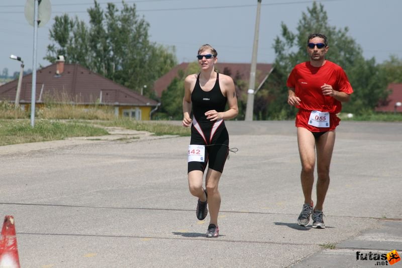 Tisza-tó Triatlon Fesztivál, Kisköre Triatlon, kiskore_triatlon_728.jpg ÁDÁM VANDA,  női junior triatlon