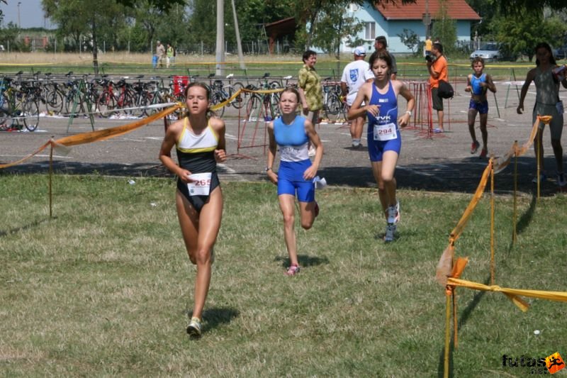 Tisza-tó Triatlon Fesztivál, Kisköre Triatlon kiskore_triatlon_378.jpg FEKETE SÁRA