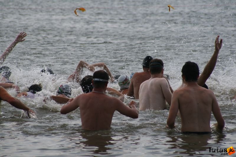 Tisza-tó Triatlon Fesztivál, Kisköre Triatlon kiskore_triatlon_503.jpg Felnőtt férfi Triatlon rajt