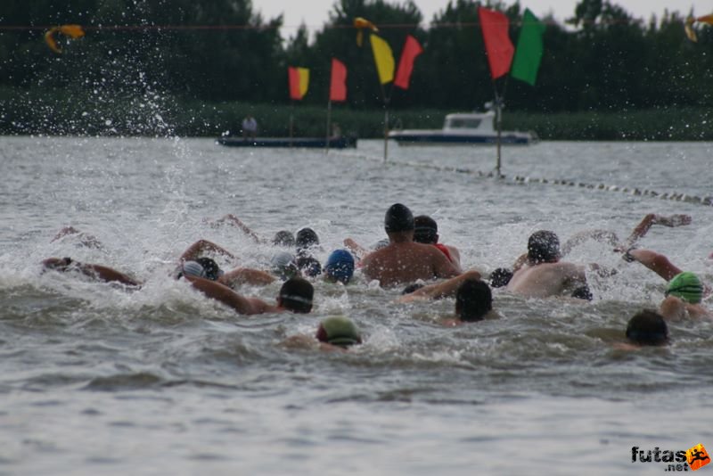 Tisza-tó Triatlon Fesztivál, Kisköre Triatlon kiskore_triatlon_508.jpg triatlon úszás