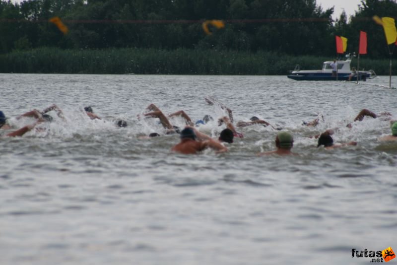 Tisza-tó Triatlon Fesztivál, Kisköre Triatlon kiskore_triatlon_512.jpg Kisköre úszás