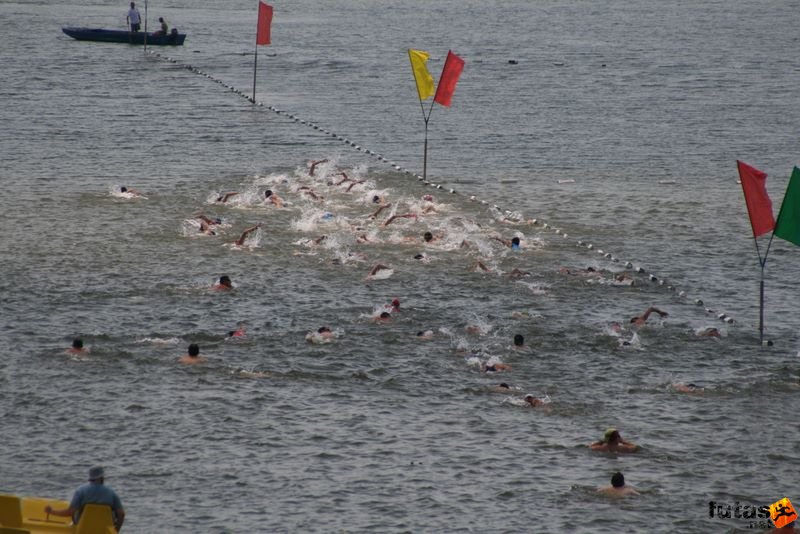 Tisza-tó Triatlon Fesztivál, Kisköre Triatlon kiskore_triatlon_519.jpg férfiak, Triatlon úszás Kisköre
