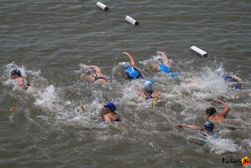Tisza-tó Triatlon Fesztivál, Kisköre Triatlon kiskore_triatlon_528.jpg női triatlon rajt