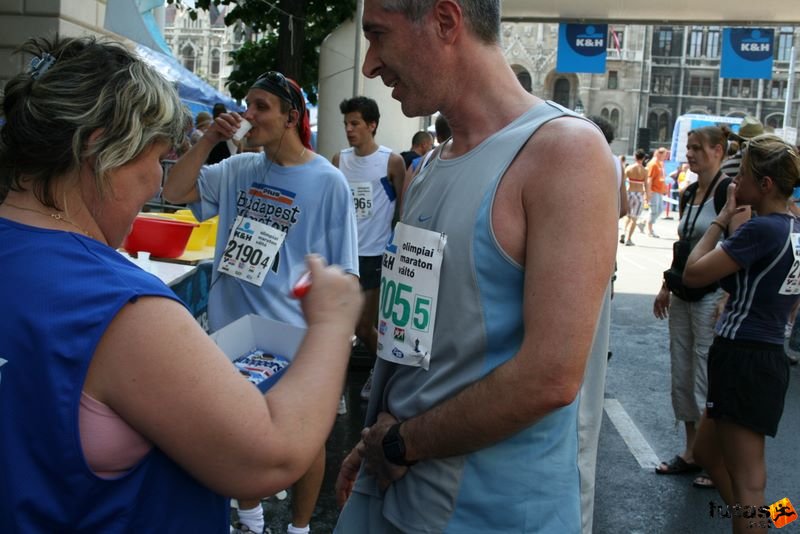16. K&H Marathon és félmaraton váltó maraton_1683.jpg maraton_1683.jpg K&H Olimpiai Marathon és félmaraton váltó futás Budapest képek 5. fotók maraton_1683.jpg maraton_1683.jpg