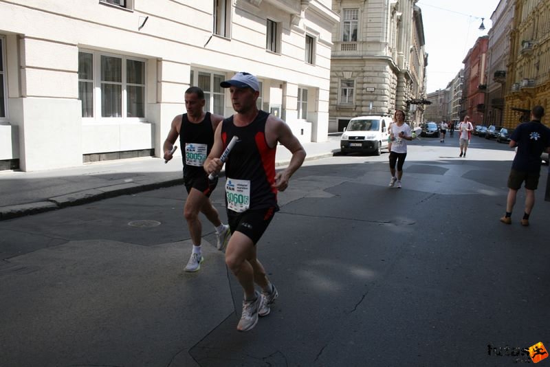 16. K&H Marathon és félmaraton váltó maraton_1730.jpg maraton_1730.jpg K&H Olimpiai Marathon és félmaraton váltó futás Budapest képek 5. fotók maraton_1730.jpg maraton_1730.jpg