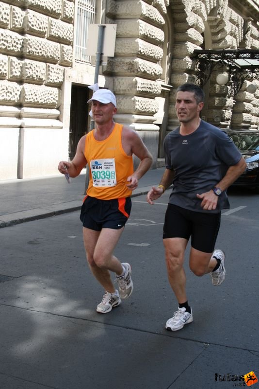 16. K&H Marathon és félmaraton váltó maraton_1736.jpg maraton_1736.jpg K&H Olimpiai Marathon és félmaraton váltó futás Budapest képek 5. fotók maraton_1736.jpg maraton_1736.jpg