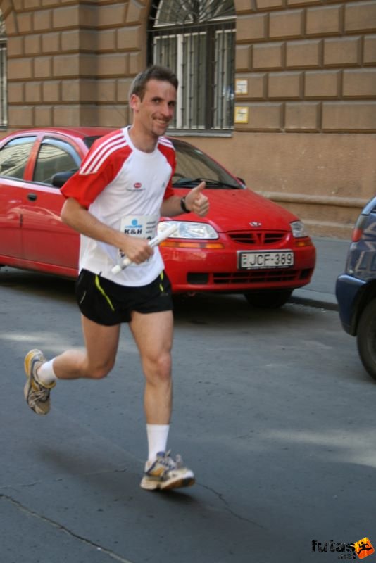 16. K&H Marathon és félmaraton váltó maraton_1739.jpg maraton_1739.jpg K&H Olimpiai Marathon és félmaraton váltó futás Budapest képek 5. fotók maraton_1739.jpg maraton_1739.jpg