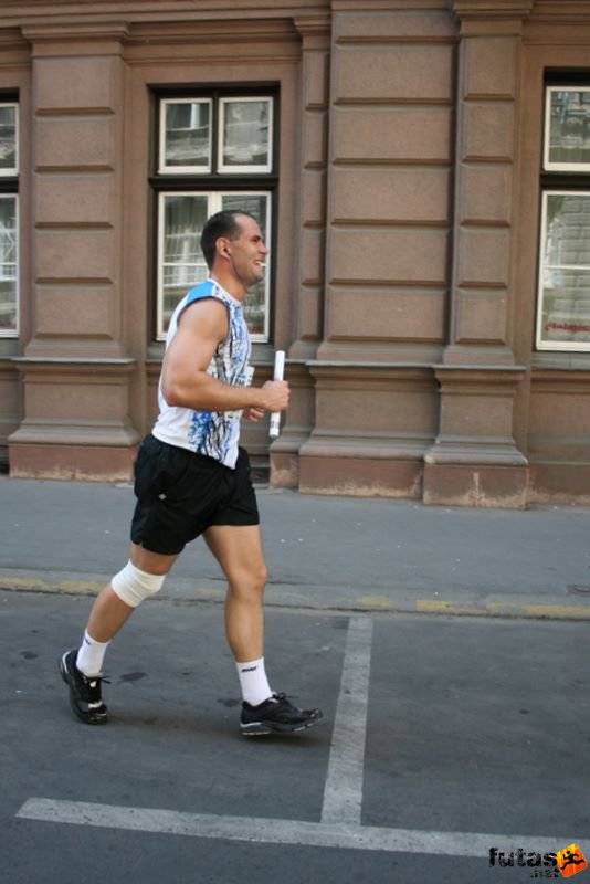 16. K&H Marathon és félmaraton váltó maraton_1743.jpg maraton_1743.jpg K&H Olimpiai Marathon és félmaraton váltó futás Budapest képek 5. fotók maraton_1743.jpg maraton_1743.jpg