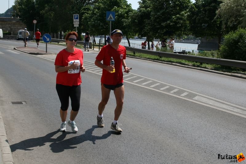 16. K&H Marathon és félmaraton váltó maraton_1758.jpg maraton_1758.jpg K&H Olimpiai Marathon és félmaraton váltó futás Budapest képek 5. fotók maraton_1758.jpg maraton_1758.jpg