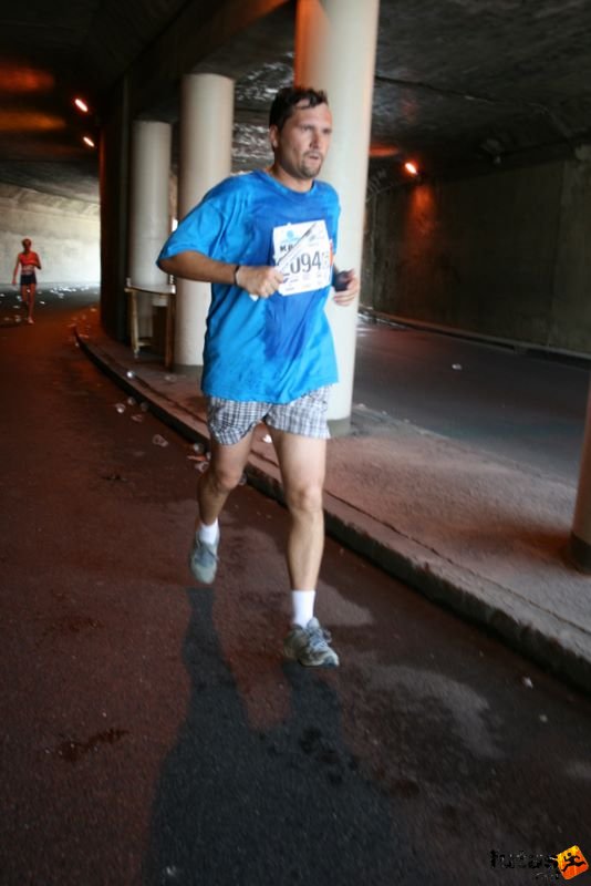 16. K&H Marathon és félmaraton váltó maraton_1772.jpg maraton_1772.jpg K&H Olimpiai Marathon és félmaraton váltó futás Budapest képek 5. fotók maraton_1772.jpg maraton_1772.jpg