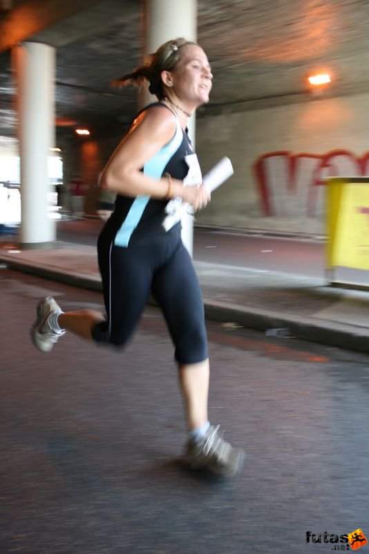 16. K&H Marathon és félmaraton váltó maraton_1775.jpg maraton_1775.jpg K&H Olimpiai Marathon és félmaraton váltó futás Budapest képek 5. fotók maraton_1775.jpg maraton_1775.jpg