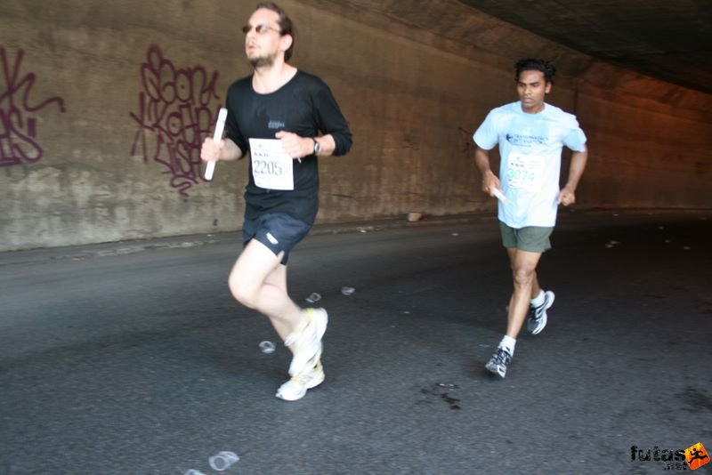 16. K&H Marathon és félmaraton váltó maraton_1784.jpg maraton_1784.jpg K&H Olimpiai Marathon és félmaraton váltó futás Budapest képek 5. fotók maraton_1784.jpg maraton_1784.jpg