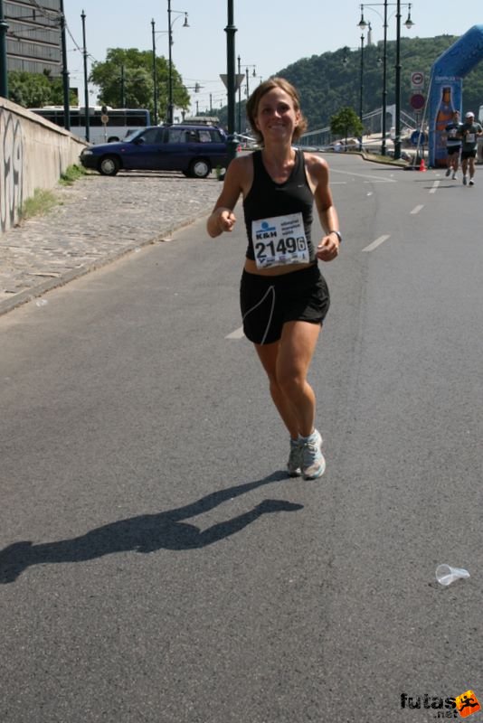 16. K&H Marathon és félmaraton váltó maraton_1815.jpg maraton_1815.jpg K&H Olimpiai Marathon és félmaraton váltó futás Budapest képek 5. fotók maraton_1815.jpg maraton_1815.jpg