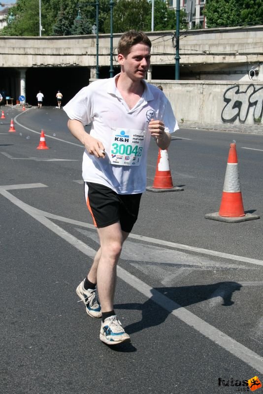 16. K&H Marathon és félmaraton váltó maraton_1833.jpg maraton_1833.jpg K&H Olimpiai Marathon és félmaraton váltó futás Budapest képek 5. fotók maraton_1833.jpg maraton_1833.jpg