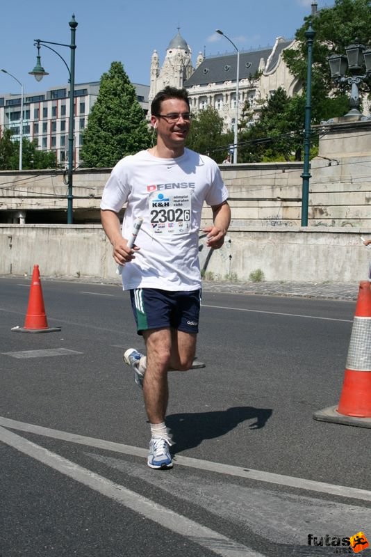 16. K&H Marathon és félmaraton váltó maraton_1855.jpg maraton_1855.jpg K&H Olimpiai Marathon és félmaraton váltó futás Budapest képek 5. fotók maraton_1855.jpg maraton_1855.jpg