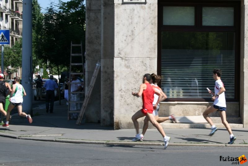 K&H Olimpiai Maraton és félmaraton váltó futás Budapest képek 1. fotók maraton_0880.jpg maraton_0880.jpg