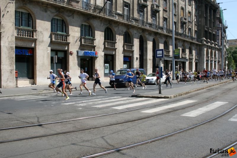 K&H Olimpiai Maraton és félmaraton váltó futás Budapest képek 1. fotók maraton_0882.jpg maraton_0882.jpg
