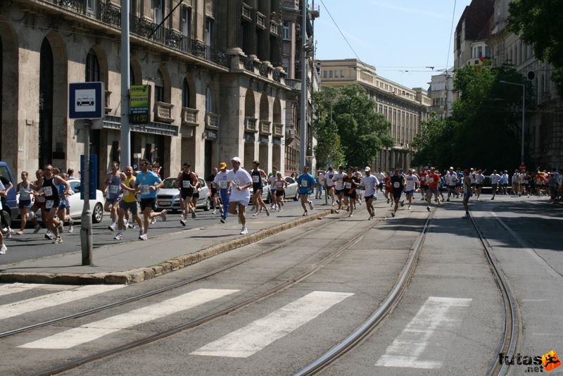 K&H Olimpiai Maraton és félmaraton váltó futás Budapest képek 1. fotók maraton_0883.jpg maraton_0883.jpg