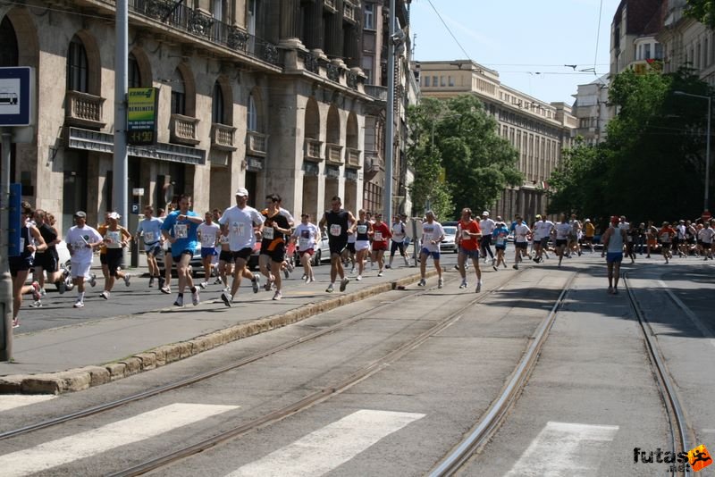 K&H Olimpiai Maraton és félmaraton váltó futás Budapest képek 1. fotók maraton_0884.jpg maraton_0884.jpg