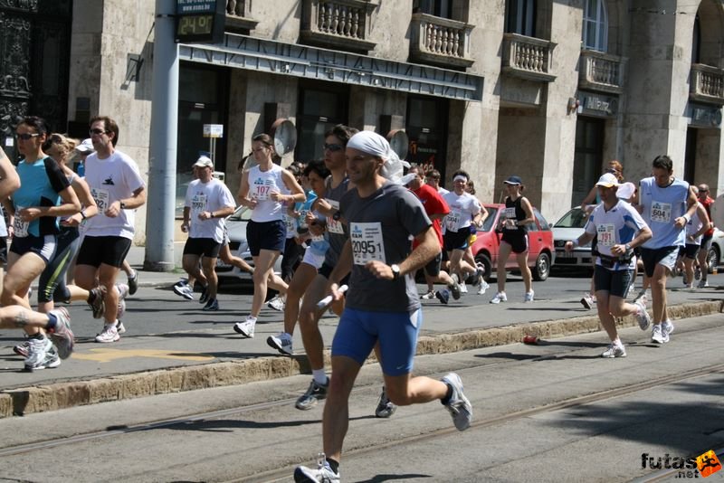 K&H Olimpiai Maraton és félmaraton váltó futás Budapest képek 1. fotók maraton_0890.jpg maraton_0890.jpg