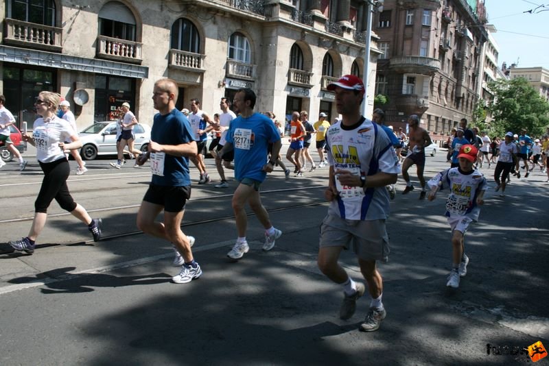 K&H Olimpiai Maraton és félmaraton váltó futás Budapest képek 1. fotók maraton_0902.jpg maraton_0902.jpg