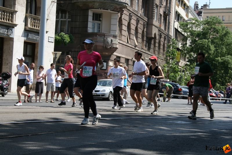 K&H Olimpiai Maraton és félmaraton váltó futás Budapest képek 1. fotók maraton_0904.jpg maraton_0904.jpg